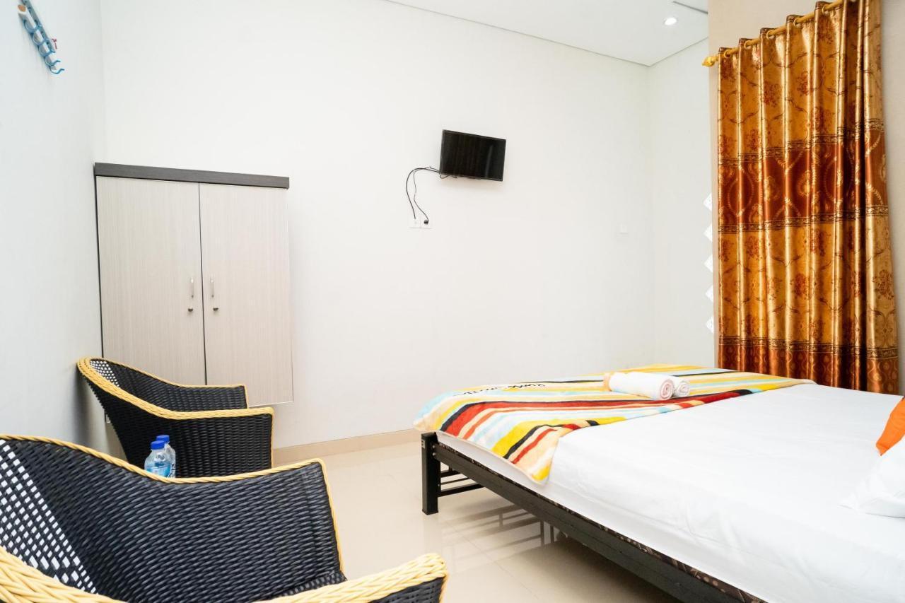 Hotel Koolkost Syariah Near Transmart Tegal Exterior foto
